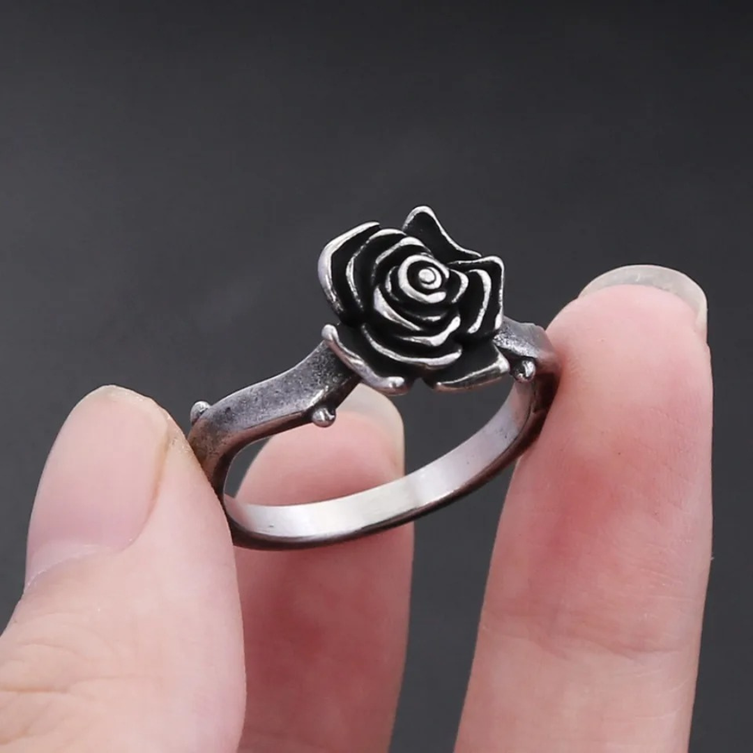 anillo rosa negra